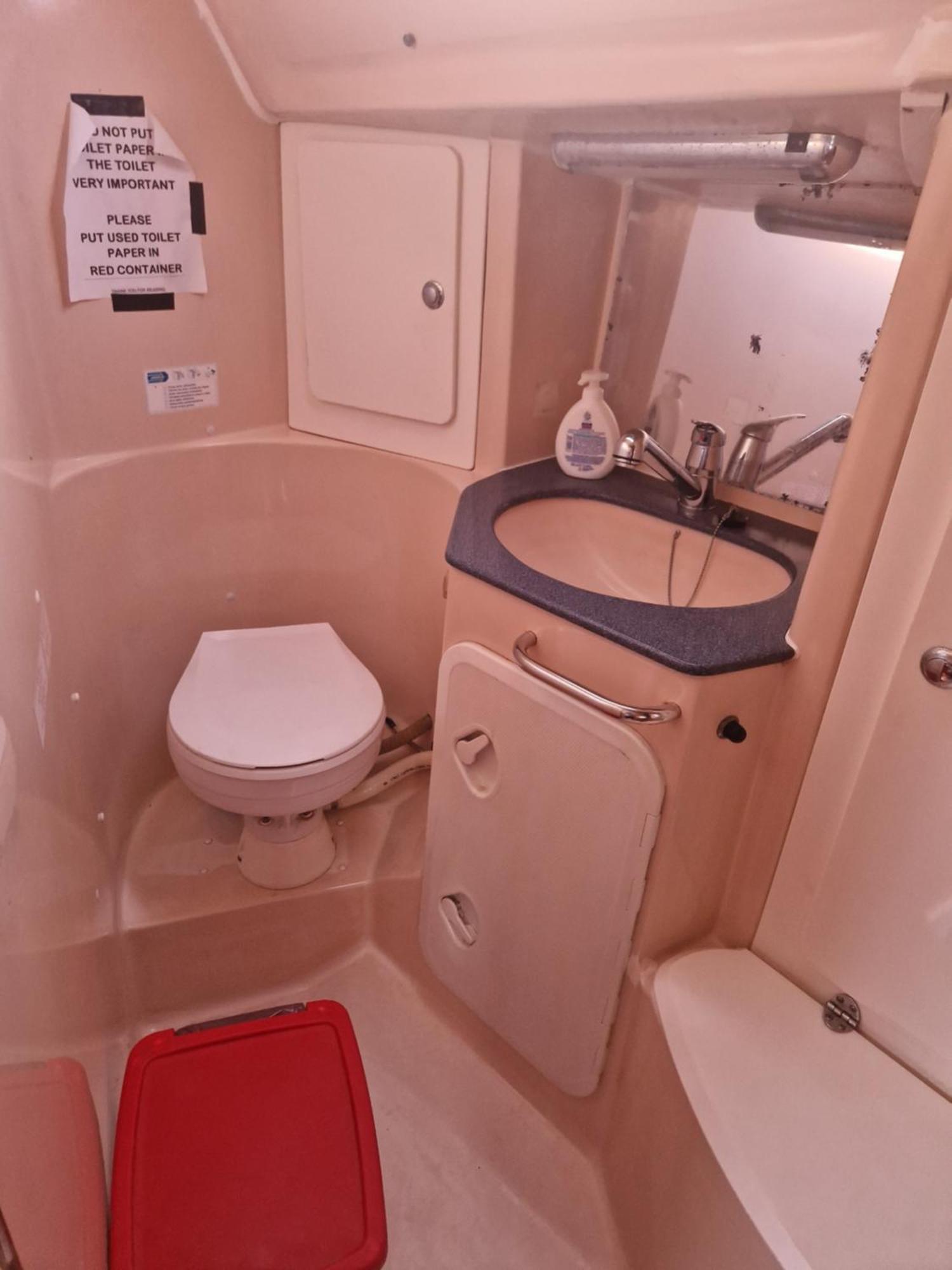 Storm 2 Hotel en barco