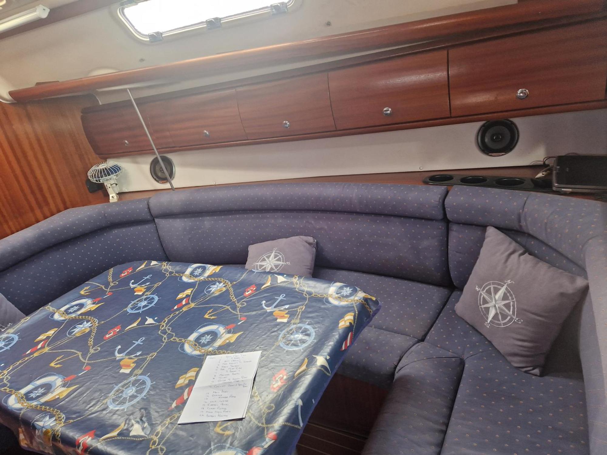 Storm 2 Hotel en barco *
